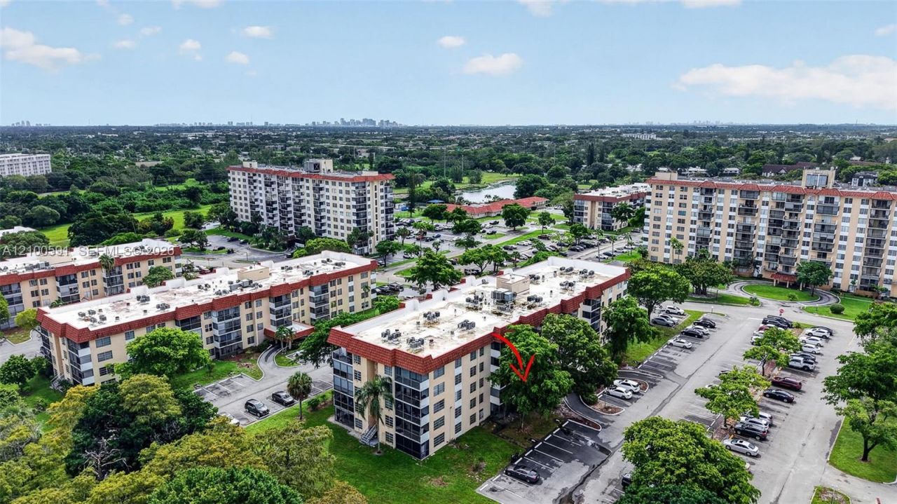 4172 Inverrary Dr , Unit 203, Lauderhill, FL 33319 Photo