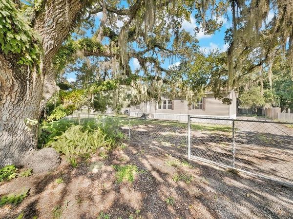 1080 Canopy Ln , Moore Haven, FL 33471