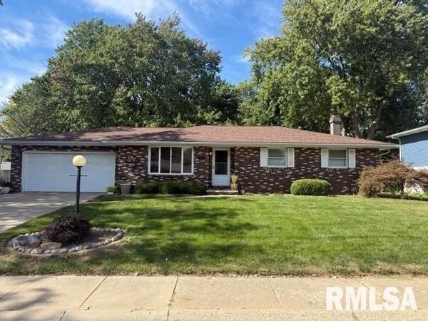 2211 S KATHY Lane, Bartonville, IL 61607