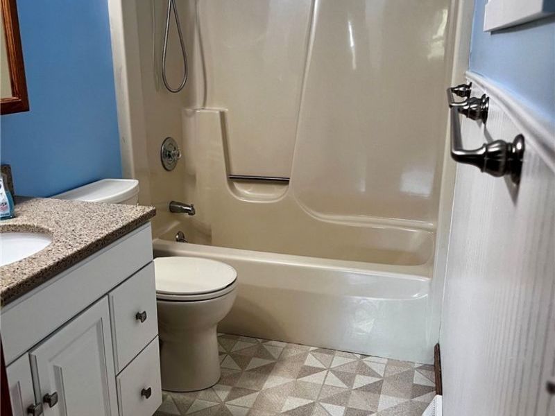 6160 Highland Avenue, Lordstown, OH 44481 Photo 23