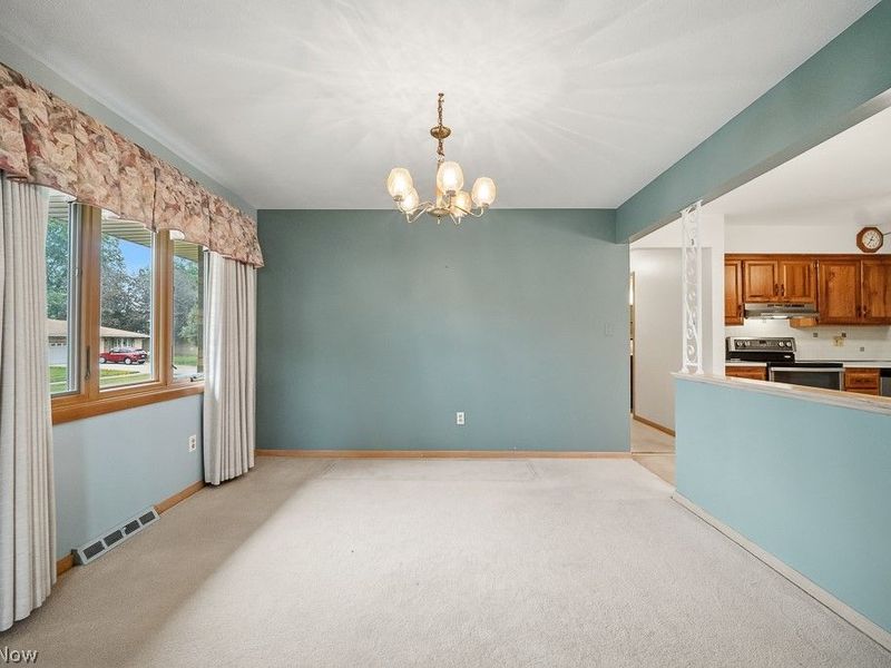 6161 Winchester Drive, Seven Hills, OH 44131 Photo 10
