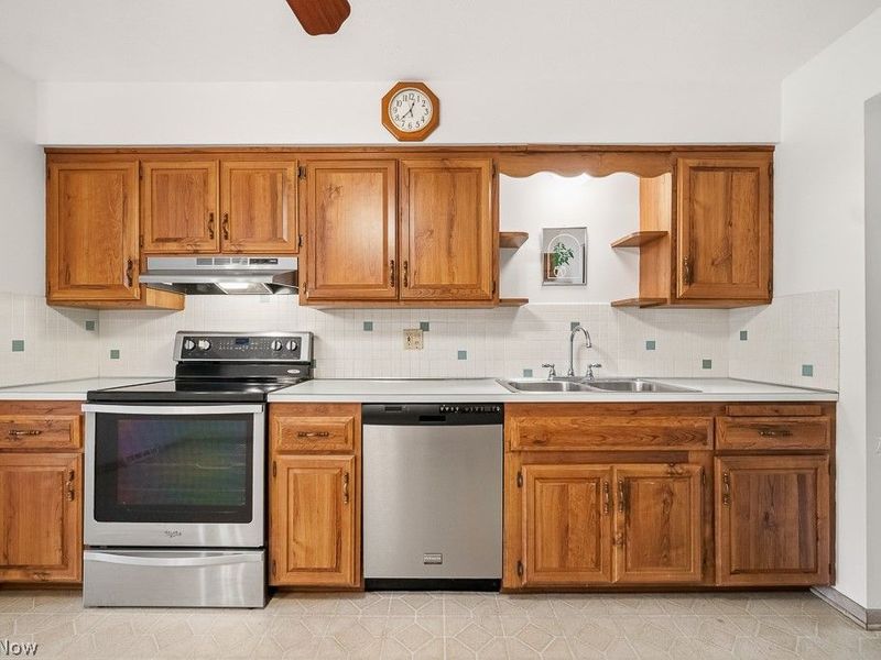 6161 Winchester Drive, Seven Hills, OH 44131 Photo 13