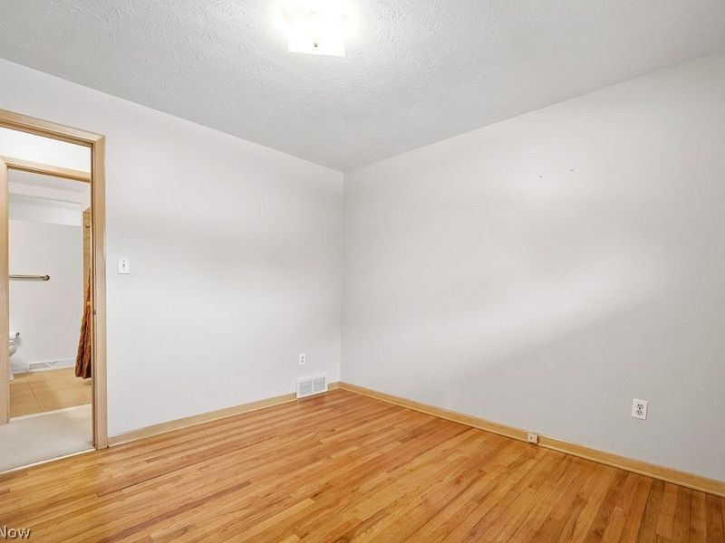 6161 Winchester Drive, Seven Hills, OH 44131 Photo 19