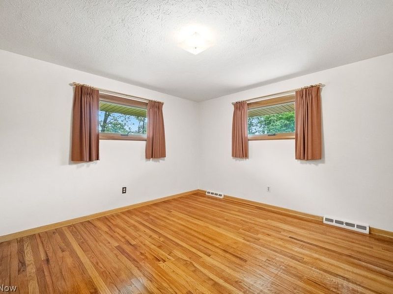 6161 Winchester Drive, Seven Hills, OH 44131 Photo 24