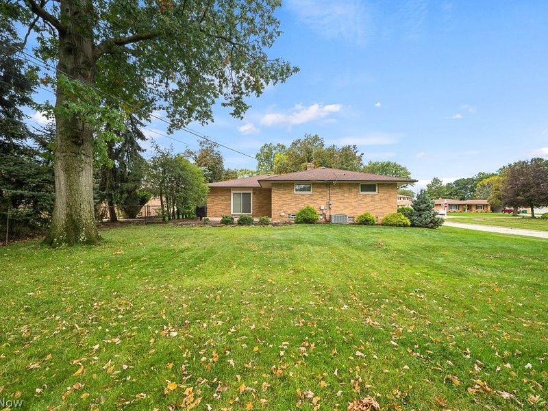 6161 Winchester Drive, Seven Hills, OH 44131 Photo 5