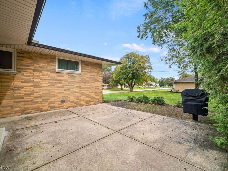 6161 Winchester Drive, Seven Hills, OH 44131 Photo 6