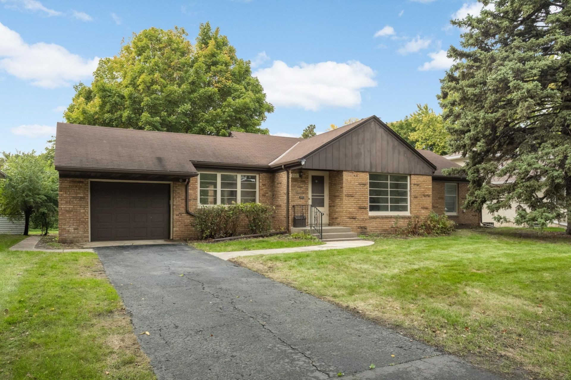 2622 Salem Avenue, Saint Louis Park, MN 55416 Main Photo