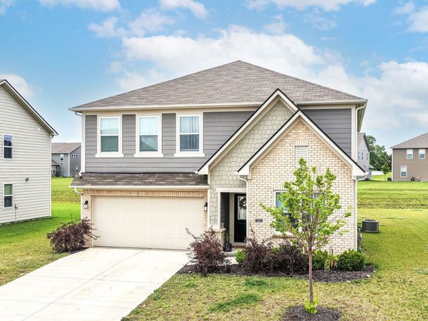 2274 S Stonehill Way, New Palestine, IN 46163