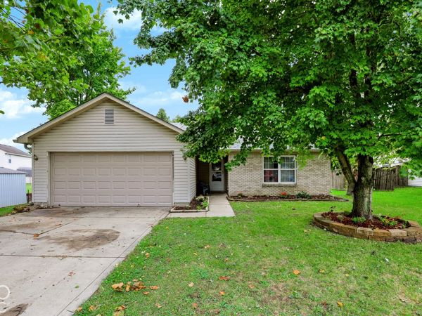 4016 Dogwood Lane , Franklin, IN 46131