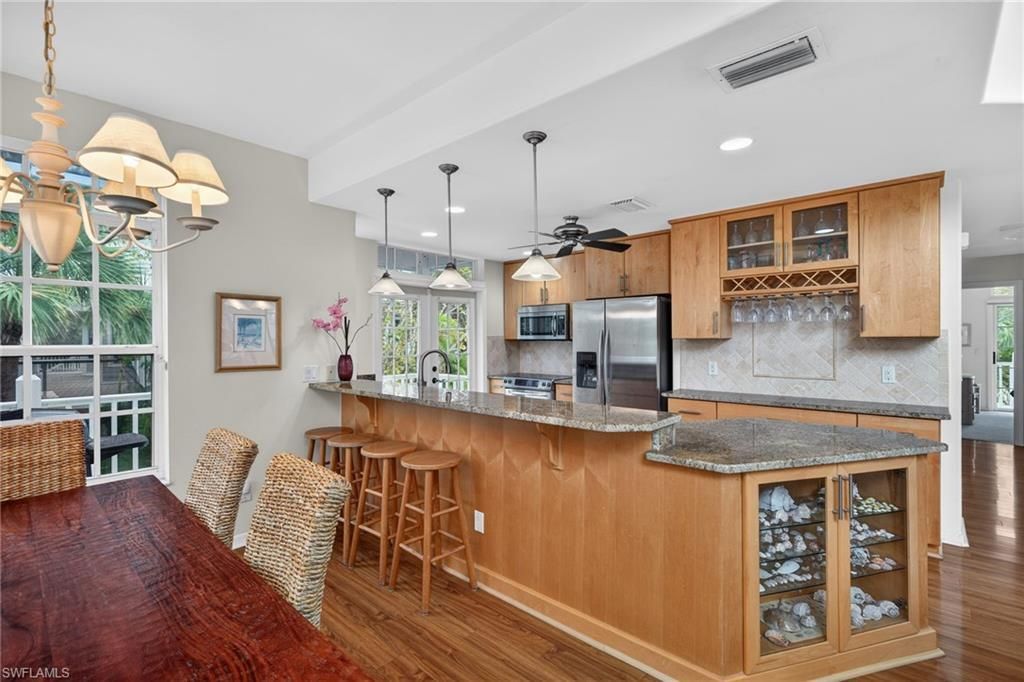 927 Almas Ct , Sanibel, FL 33957 Photo