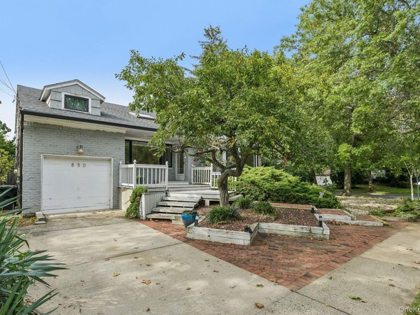 850 Oliver Street , Woodmere, NY 11598