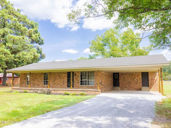 713 West Street, Coldwater, MS 38618