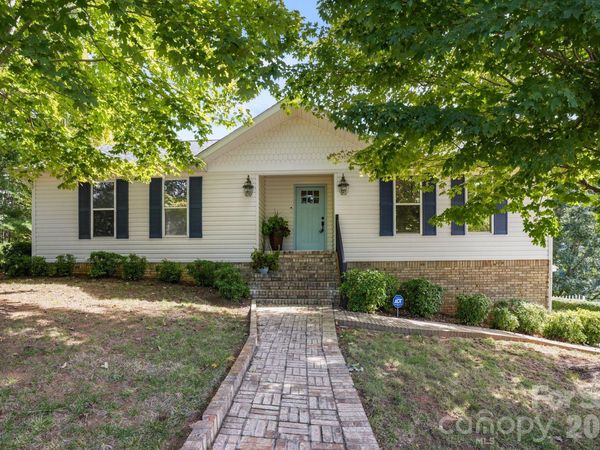 2250 Mallard Cove Drive, Nebo, NC 28761