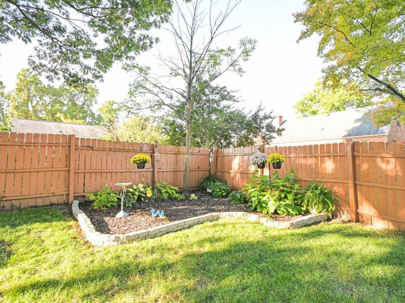 7825 Plainfield Road, Cincinnati, OH 45236 Photo 21