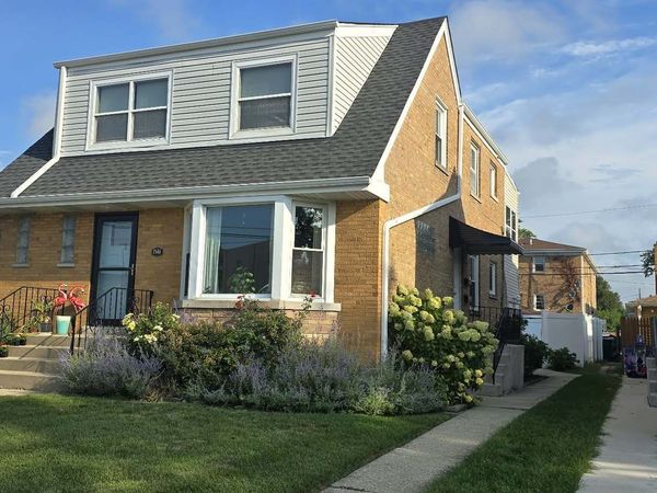 7546 W Cleveland Street , Unit 2, Niles, IL 60714