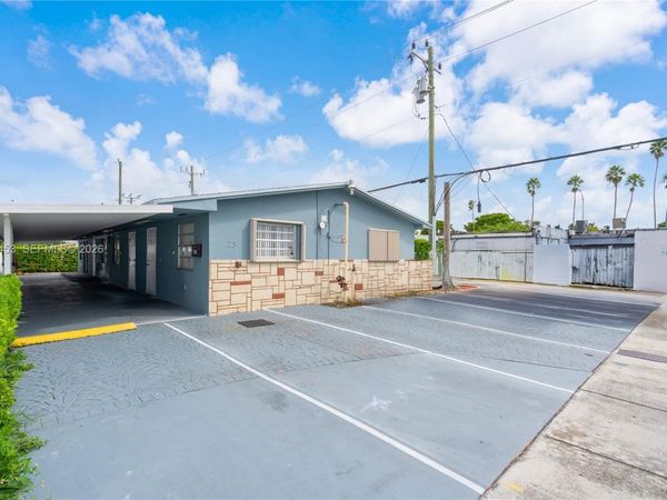 25 W 26th St, Hialeah, FL 33010