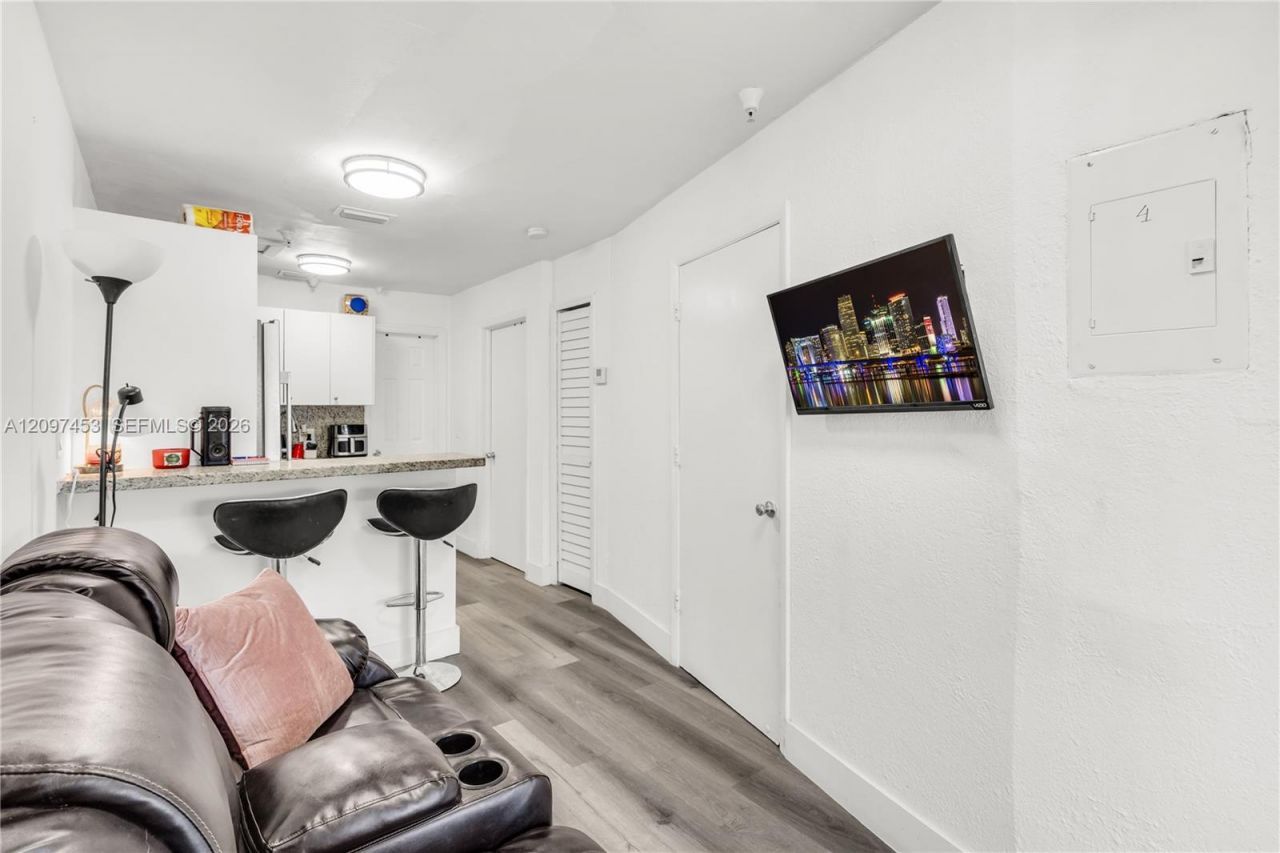 25 W 26th St, Hialeah, FL 33010 Photo