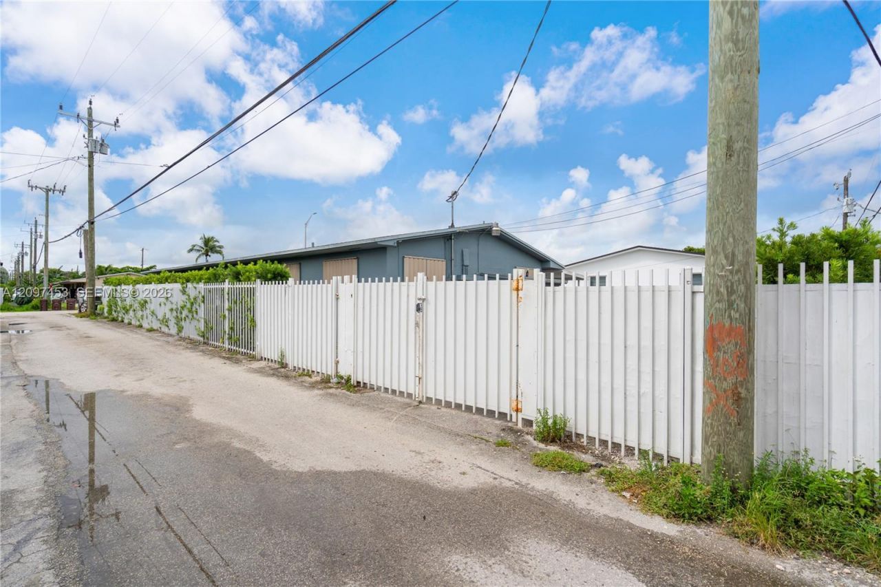 25 W 26th St, Hialeah, FL 33010 Photo