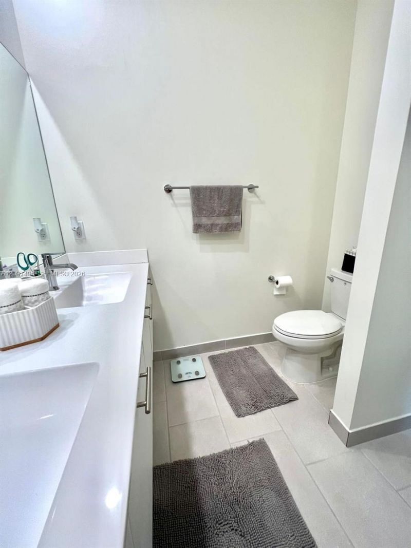 6455 NW 103rd Pl , Unit 106, Doral, FL 33178 Photo
