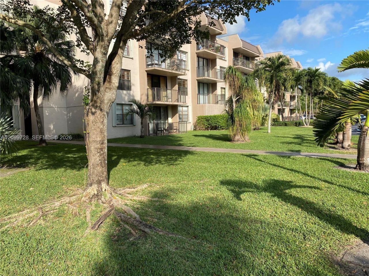 13020 SW 92nd Ave , Unit A411, Miami, FL 33176 Photo