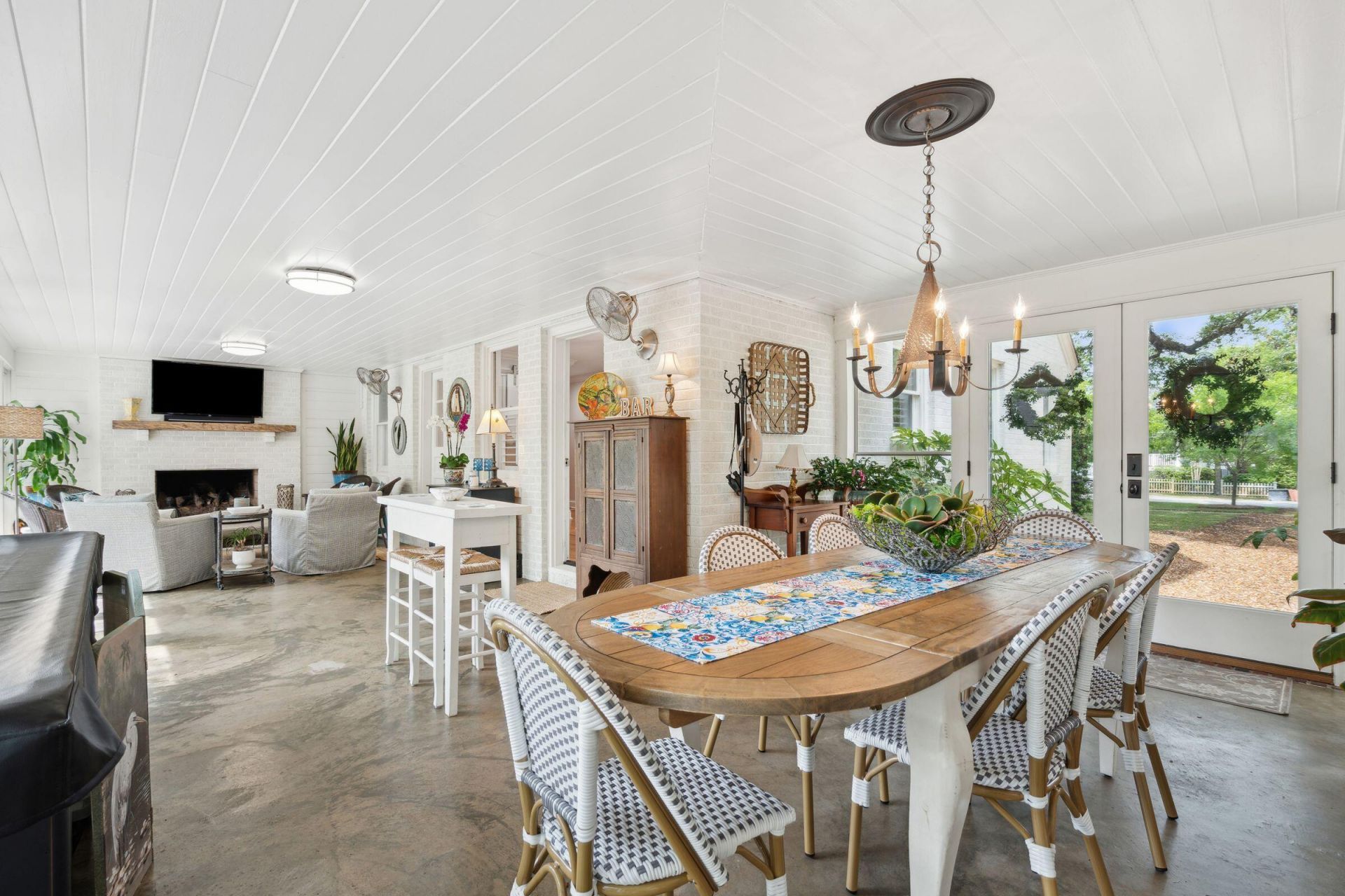 739 Pitt Street Photo 19