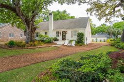 739 Pitt Street photo 4