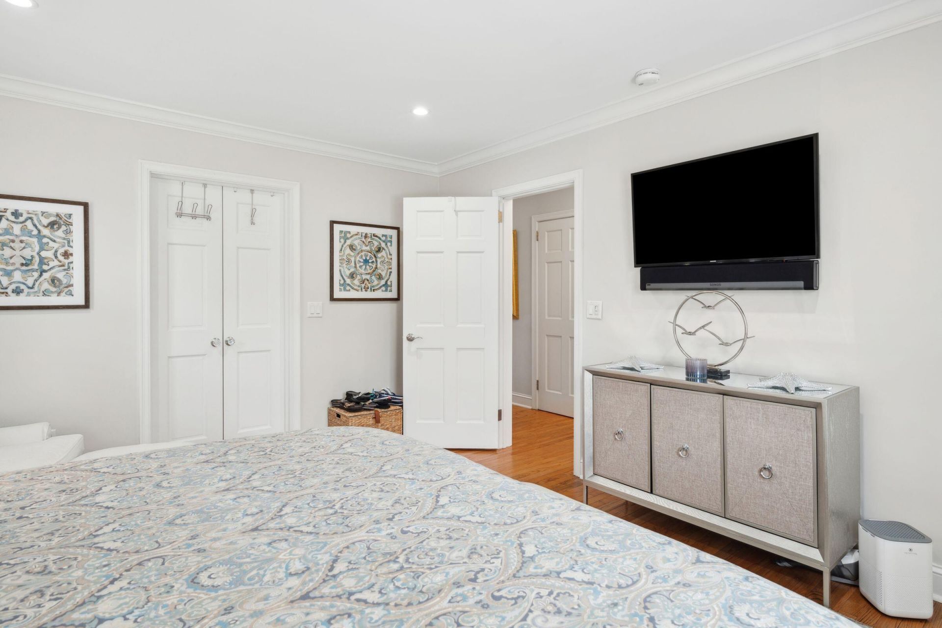 739 Pitt Street Photo 23
