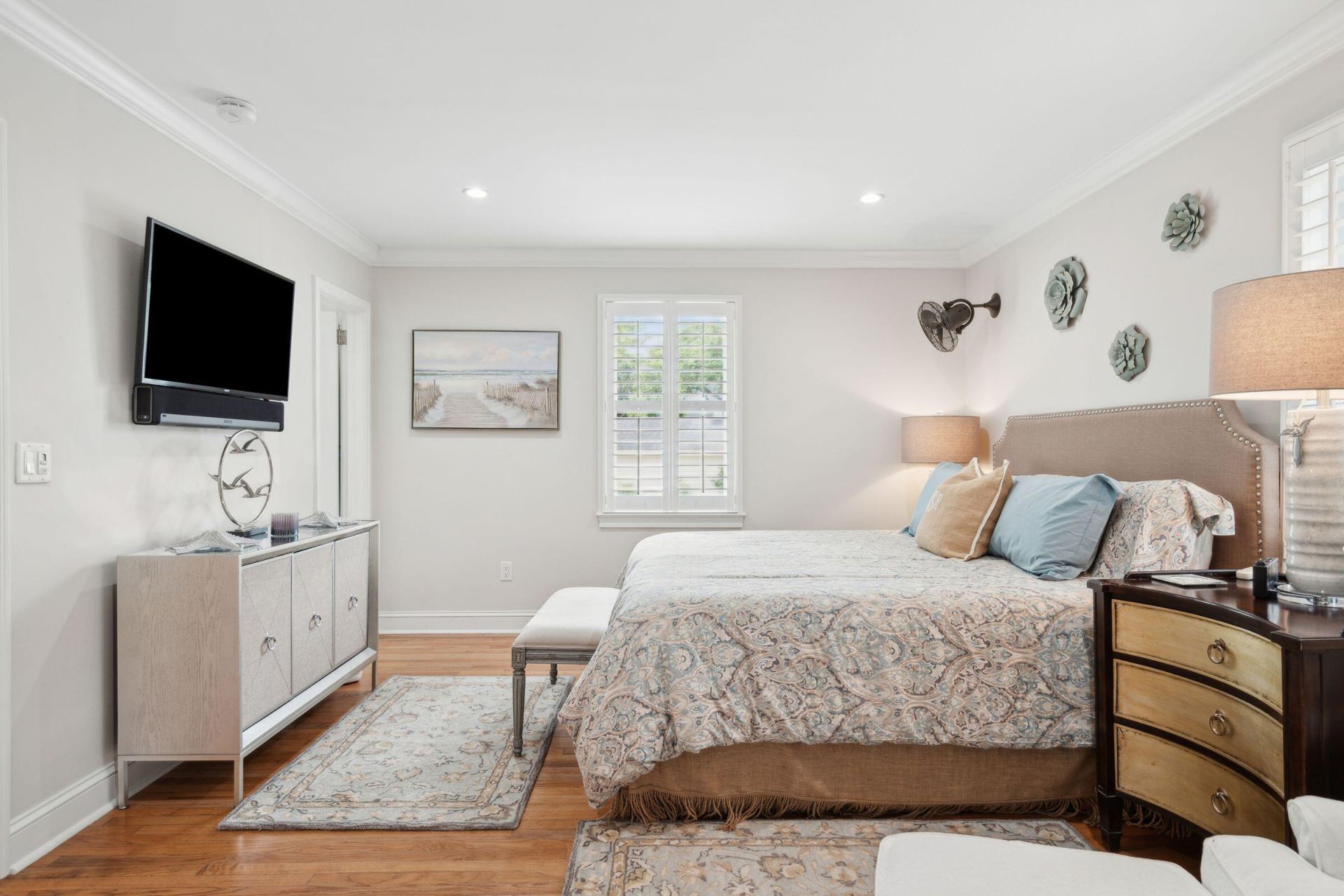 739 Pitt Street Photo 24