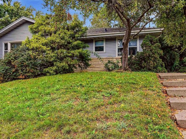 3025 Karen Street, Dubuque, IA 52001
