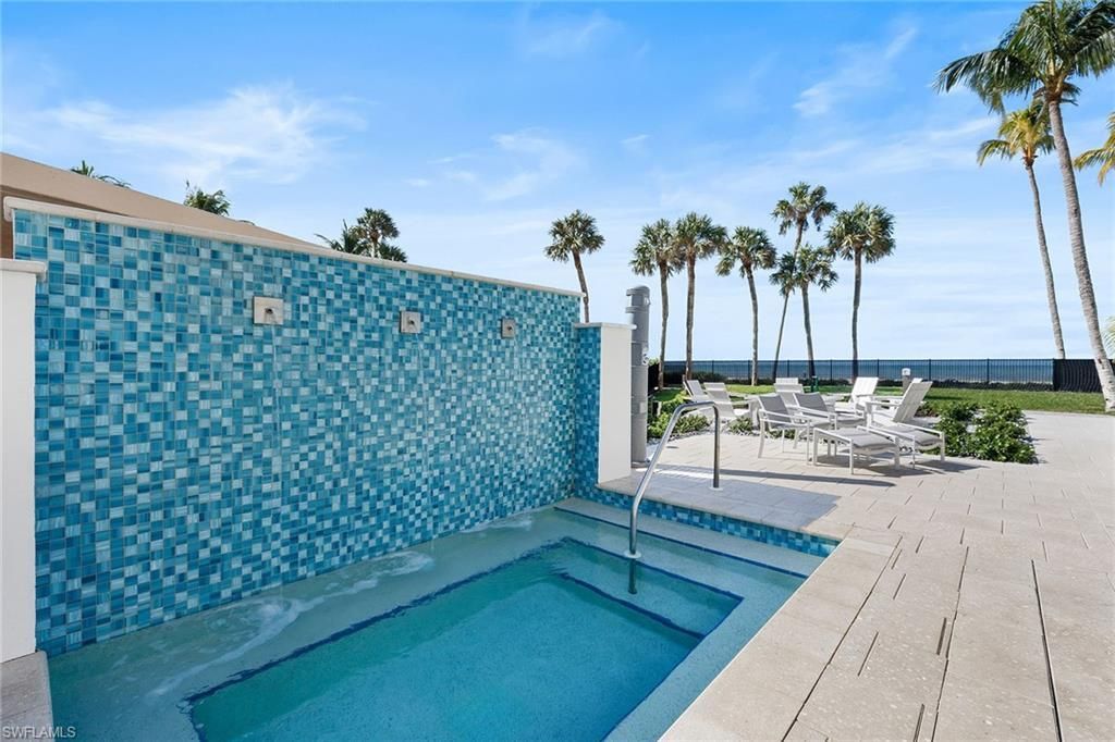 4001 Gulf Shore Blvd N, Unit 1205, Naples, FL 34103 Photo