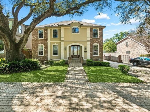 5876 FLEUR DE LIS Drive, New Orleans, LA 70124
