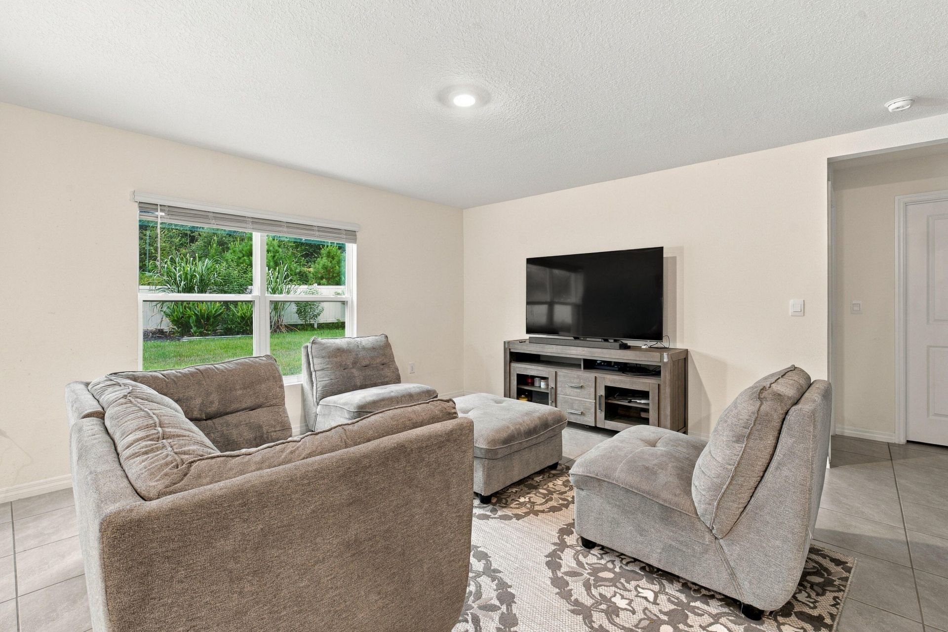 6765 SE 3rd Loop, Ocala, FL 34472 Photo