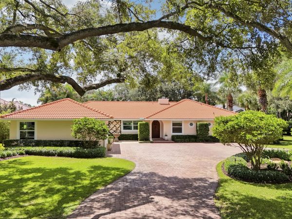 18456 SE Heritage Oaks Lane, Tequesta, FL 33469