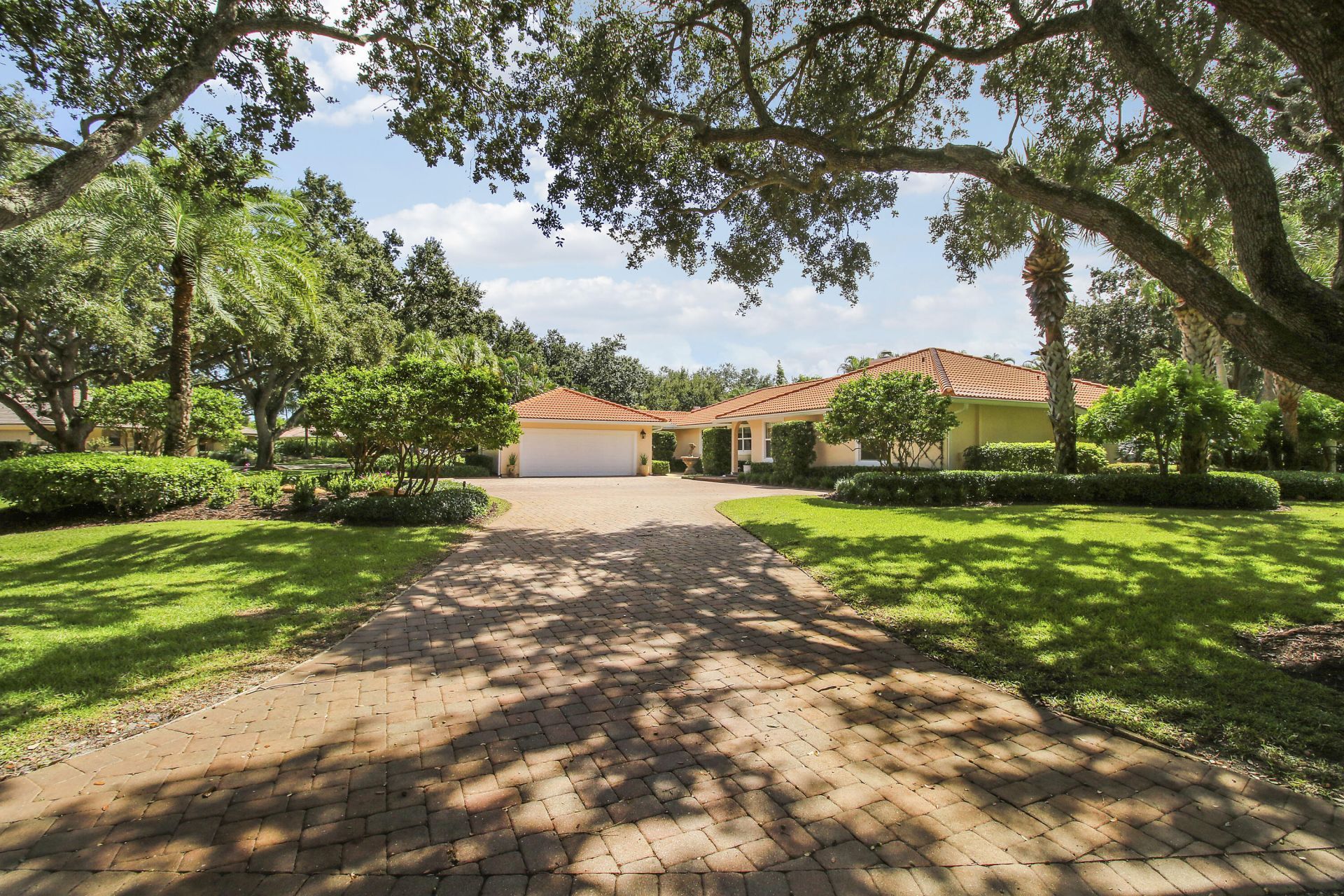 18456 SE Heritage Oaks Lane, Tequesta, FL 33469 Photo