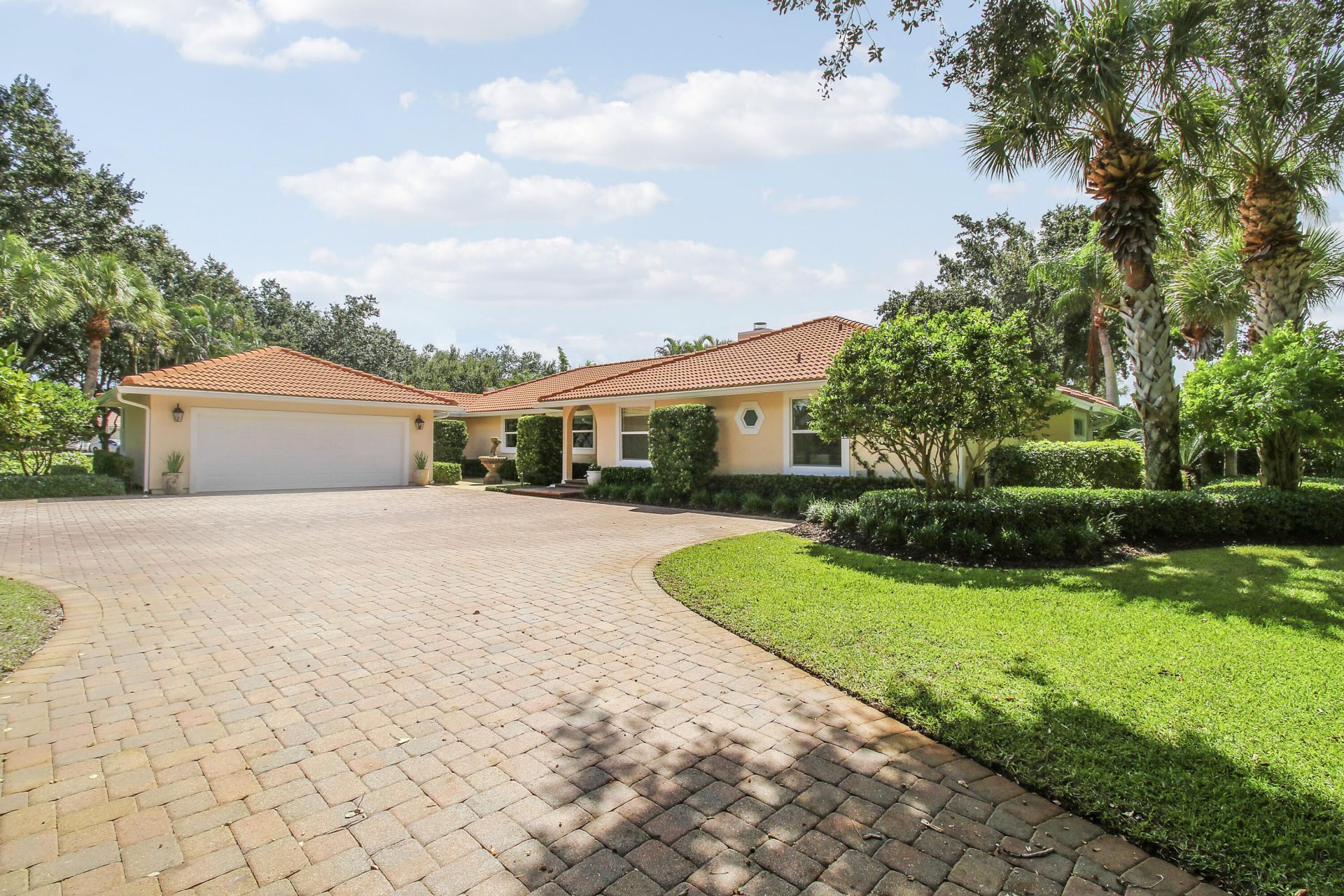 18456 SE Heritage Oaks Lane, Tequesta, FL 33469 Photo