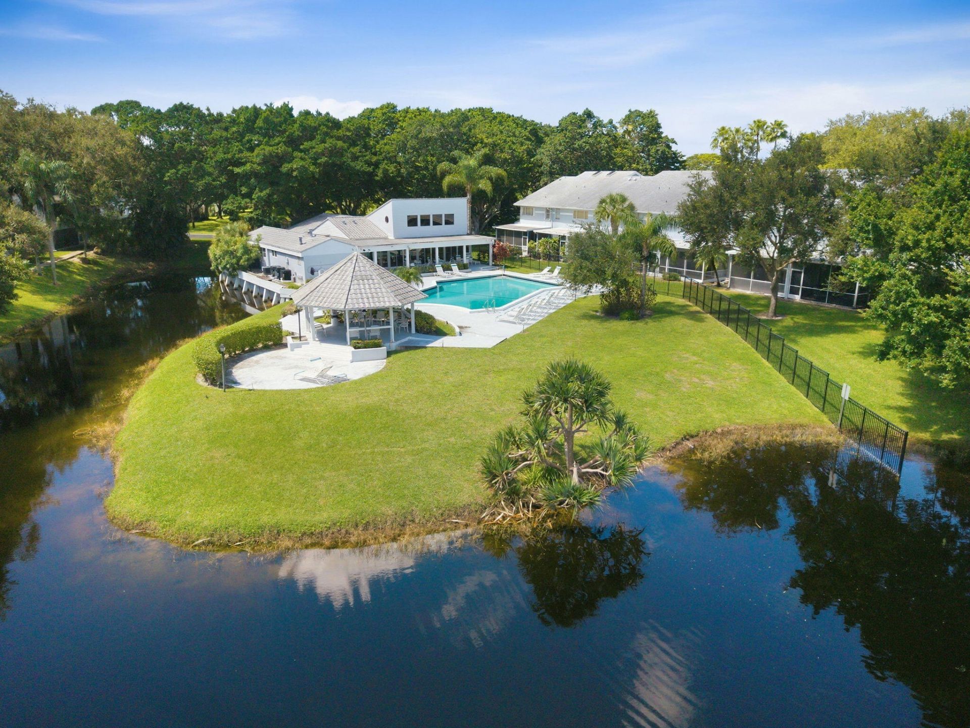 6045 Old Court Road, Unit 401, Boca Raton, FL 33433 Photo