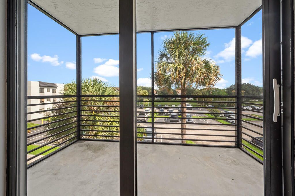 3720 N Pine Island Road N, Unit 330, Sunrise, FL 33351 Photo