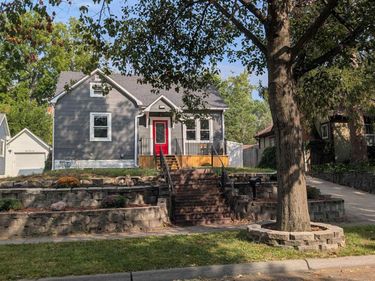872 Elmwood Avenue, Lincoln, NE 68510