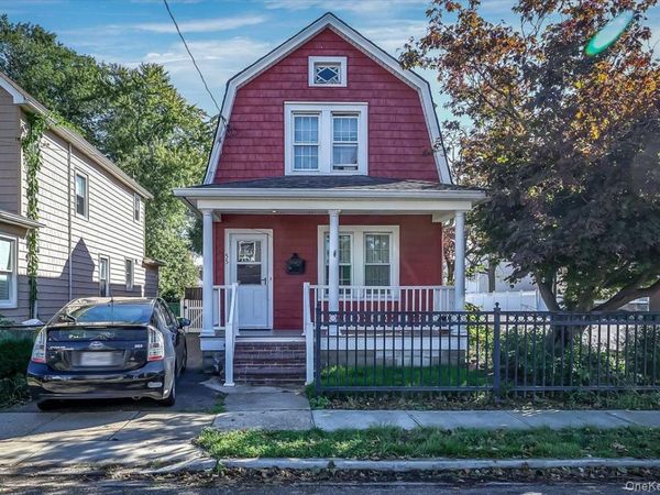 55 Columbia Street , Farmingdale, NY 11735