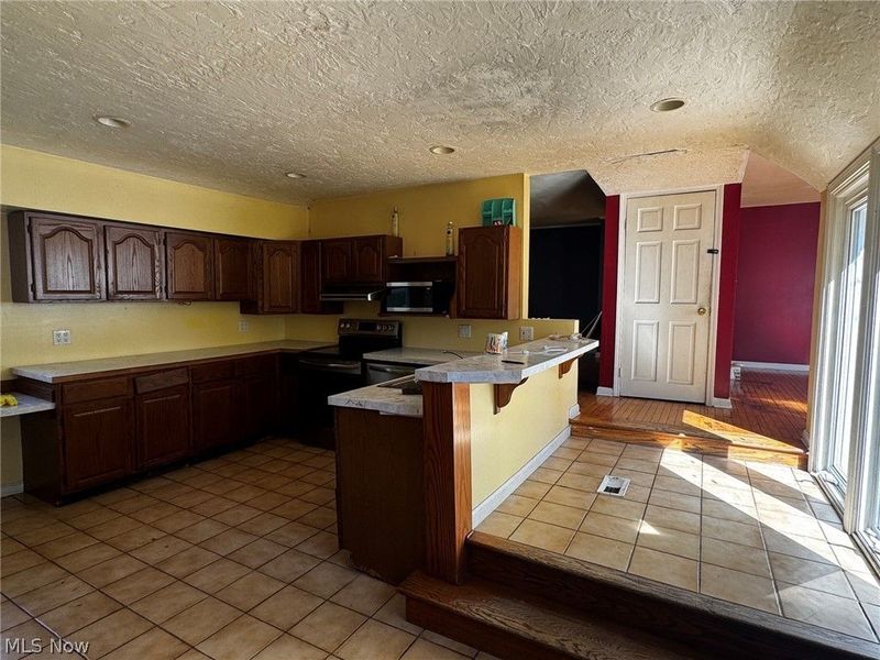 14872 Longview Drive, Newbury, OH 44065 Photo 3