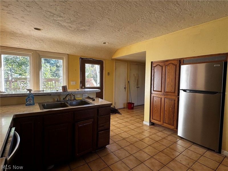 14872 Longview Drive, Newbury, OH 44065 Photo 4
