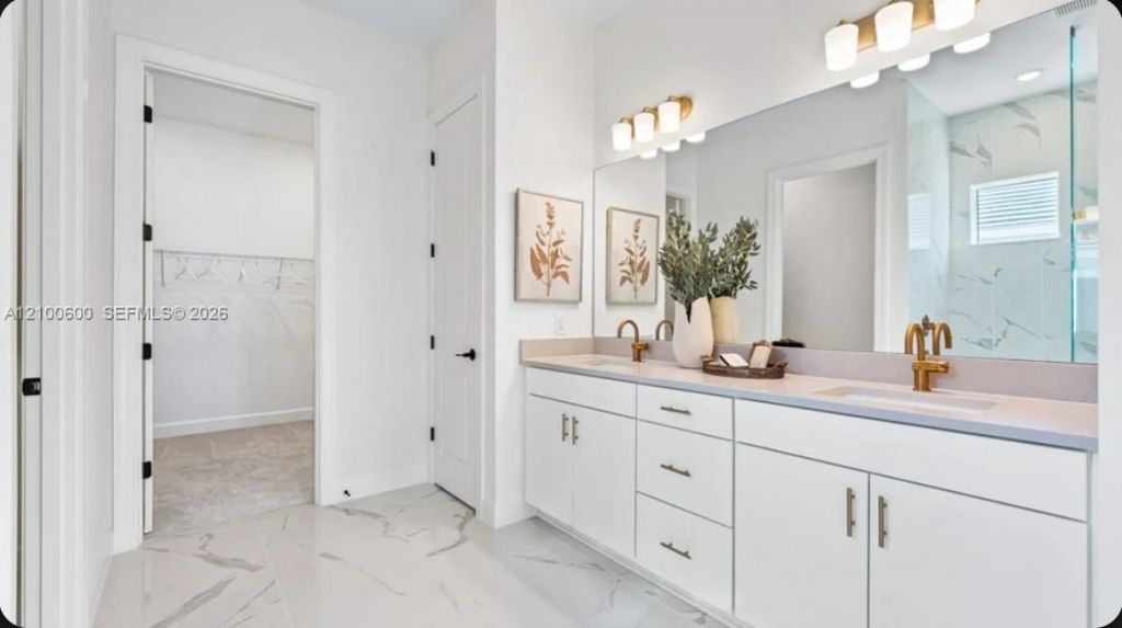 15785 Genova Drive , Naples, FL 34114 Photo