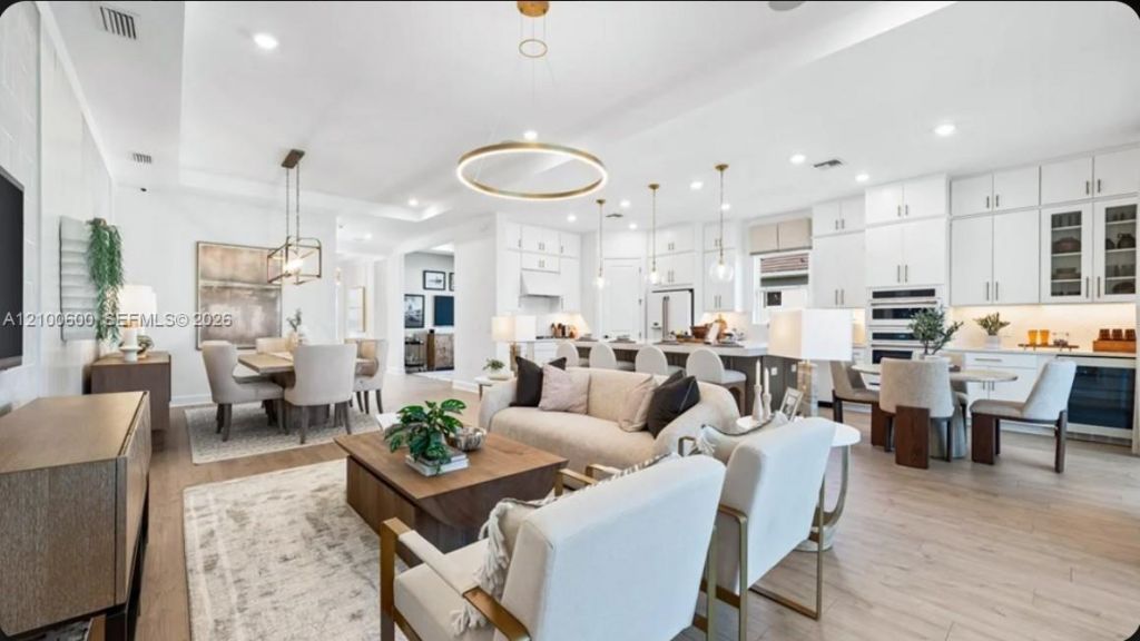 15785 Genova Drive , Naples, FL 34114 Photo
