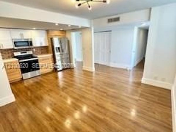 20401 NE 30th Ave , Unit 422-8, Aventura, FL 33180