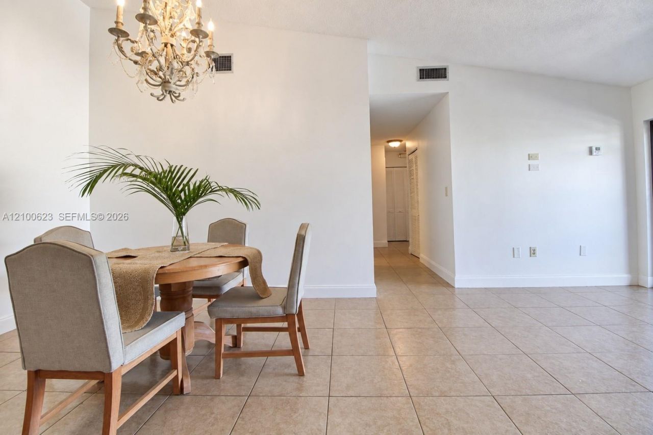 8977 SW 123rd Ct , Unit 207, Miami, FL 33186 Photo