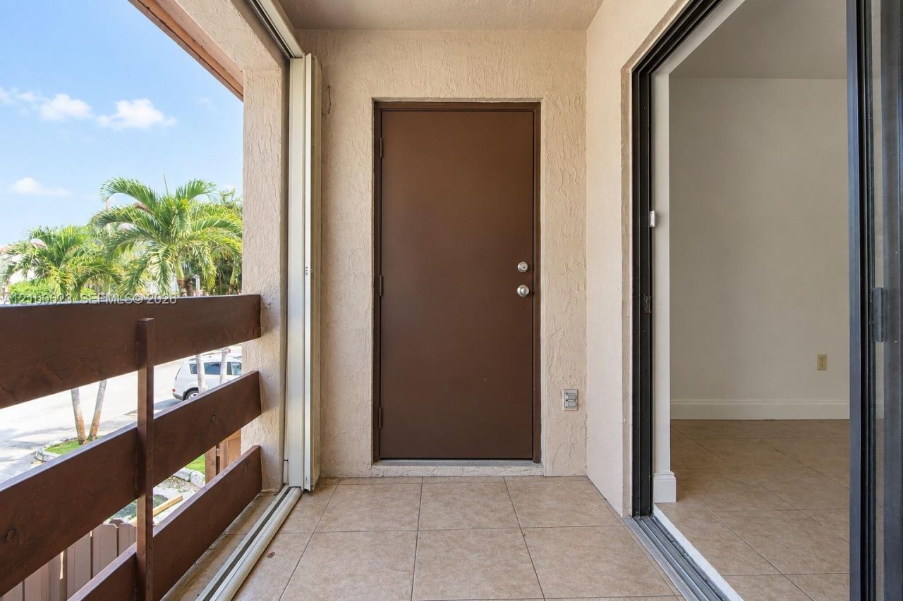 8977 SW 123rd Ct , Unit 207, Miami, FL 33186 Photo
