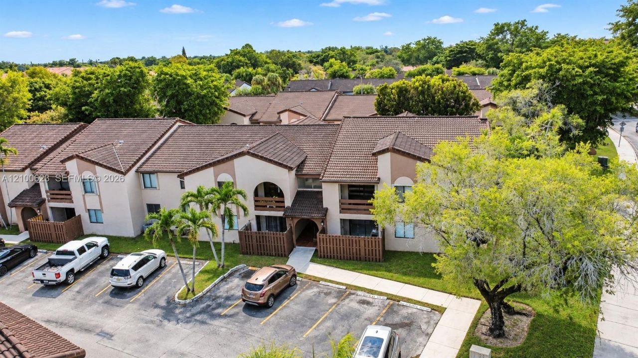 8977 SW 123rd Ct , Unit 207, Miami, FL 33186 Photo