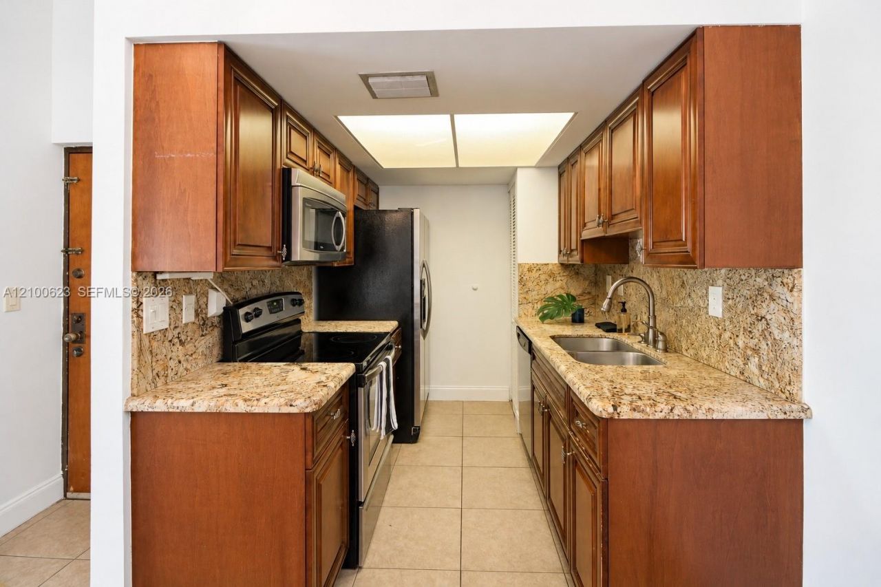 8977 SW 123rd Ct , Unit 207, Miami, FL 33186 Photo