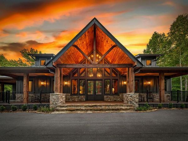 248 Weaver Creek Overlook, Blue Ridge, GA 30559