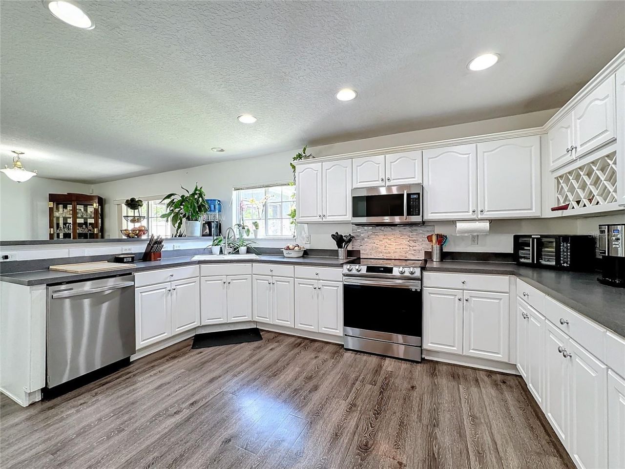 6312 Magnolia Trails Lane, Gibsonton, FL 33534 Photo